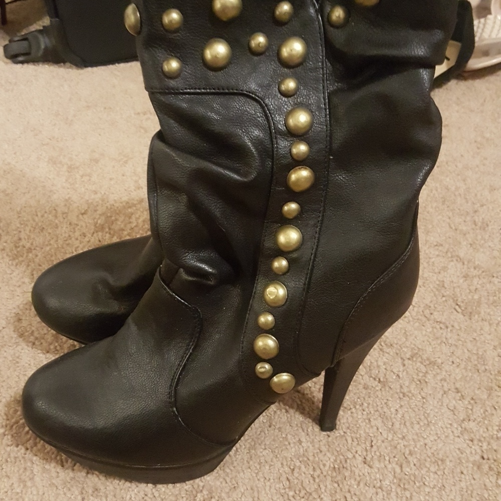 Black boots